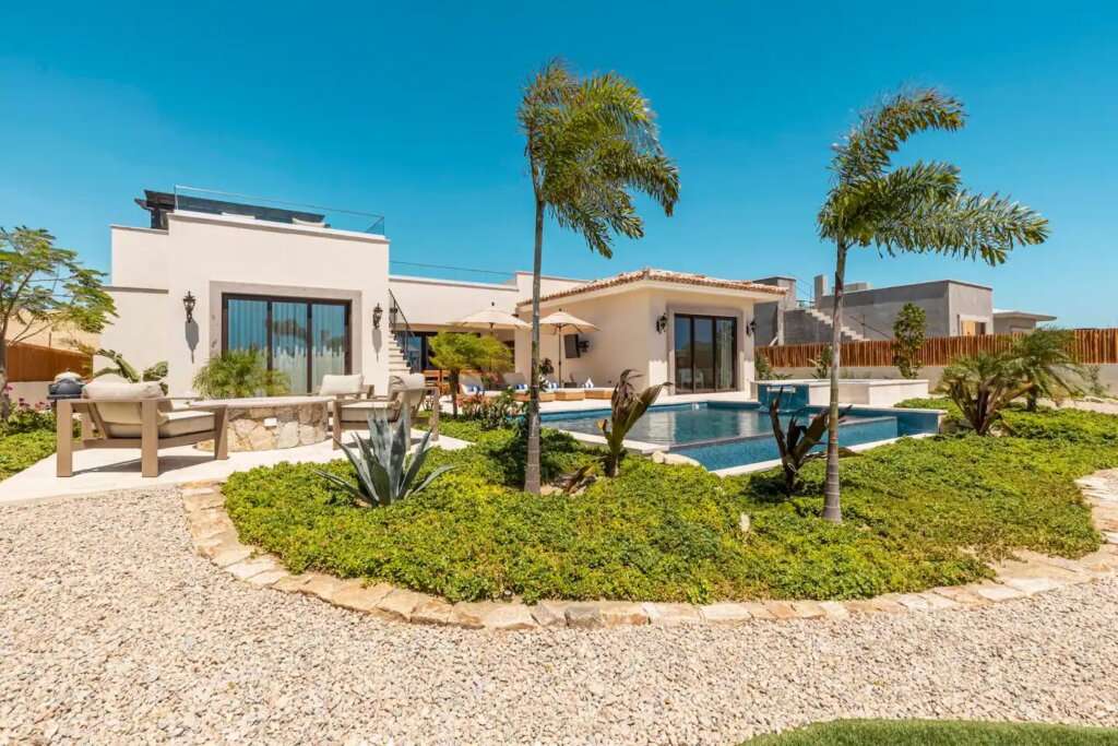 Cabo Luxury Las Casas Discover the opportunity to create your dream home in the prestigious Diamante Cabo San Lucas community. Choose from custom 3 or 4 bedroom floor plans, complete with a full set of architectural designs ready for immediate construction. Collaborate with the skilled on-site Diamante construction team for a seamless build. As a valued homeowner, you'll gain access to Diamante's world-class amenities, including the luxurious dining experiences at Nobu and Izzy's, the lively Sports Bar, and The Woods. Stay active with a variety of recreational options like paddle boarding, tennis, pickleball, or our state-of-the-art fitness center. Embrace the lifestyle you deserve at Diamante. for sale