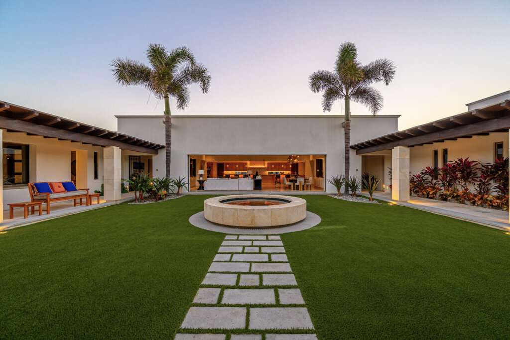 Cabo Luxury Pedregal Csl Perched high above the Pacific on the iconic cliffs of Pedregal, Casa Q is a rare opportunity to own one of Los Cabos' most spectacular – Palmilla Cove 7, San Jose Corridor, San Jose Corridor, BS